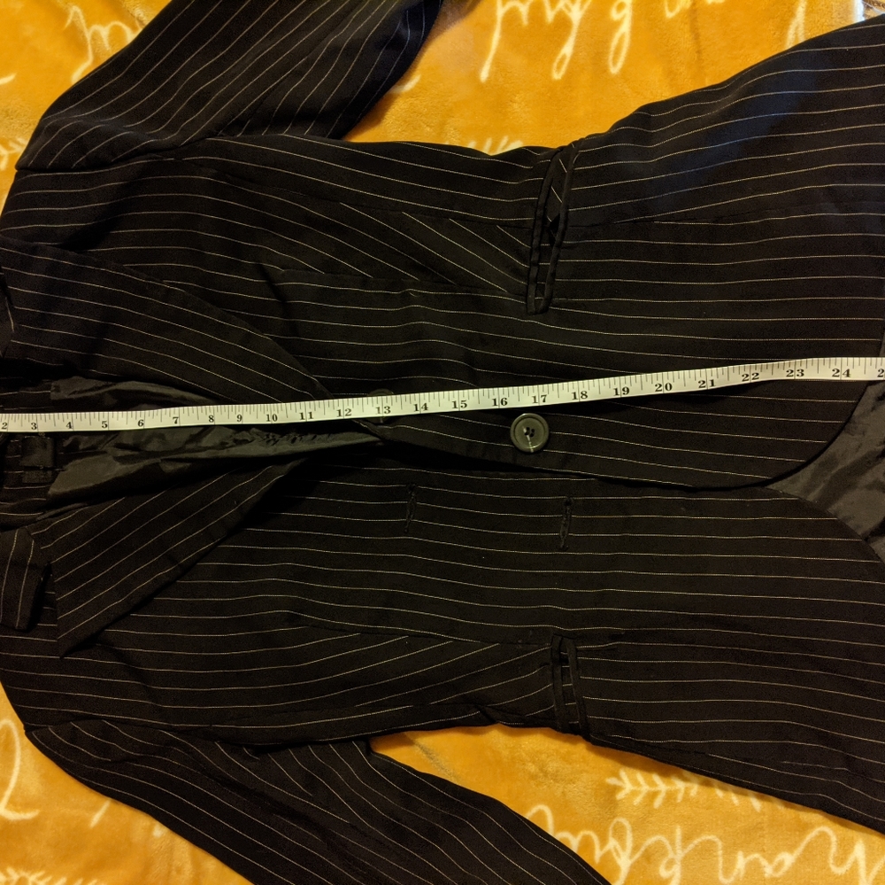 H&M Blazer - Picture 7 of 8